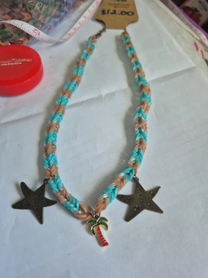 Collar Telar Arco Iris Estrella de Mar y Palmera Hecho a Mano Foto 1 de 4
