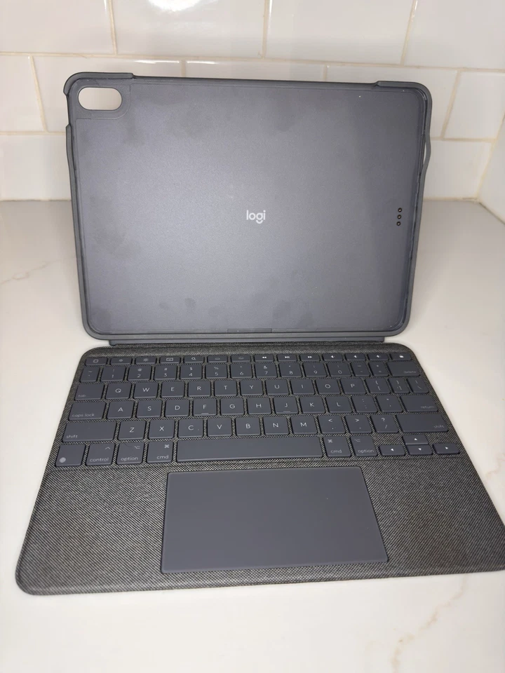 罗技 Combo Touch 背光键盘对开式适用于 iPad Air 10.9" 第 5 代和第 4 代 — 第 1/4 张图片