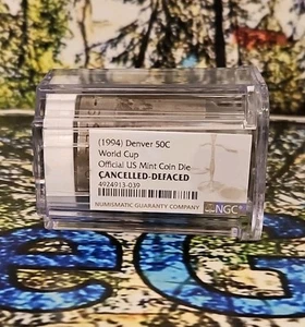 1994 Denver 50C World Cup Official Us Mint Coin Die Cancelled-Defaced - Picture 1 of 3