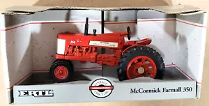ERTL - Tractor Agrícola McCormick Farmall 350 De Colección - 1/32, Nuevo - Imagen 1 de 10