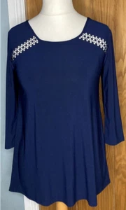QVC Nina Leonard 3/4 Sleeve Broderie Shoulder Swing Top Size Small Navy BNWT - Picture 1 of 6