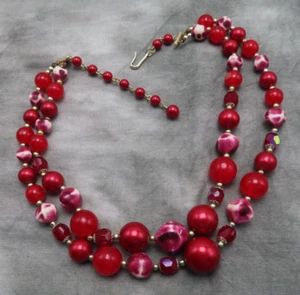 Vintage  Necklace Japan Two Strands Pink Rose Red Beads 17 inch Choker 708c - Picture 1 of 8