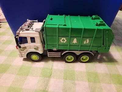 Maxx Action Garbage Truck - Image 1 of 4