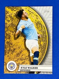 Kyle Walker Topps Manchester City Blue Moon 2024 Gold Moon Insert Football Card - Bild 1 von 1