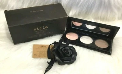 Stila Backstage Beauty Eye Shadow Palette The Front Row Look & Flower Accessory! - Image 1 of 4