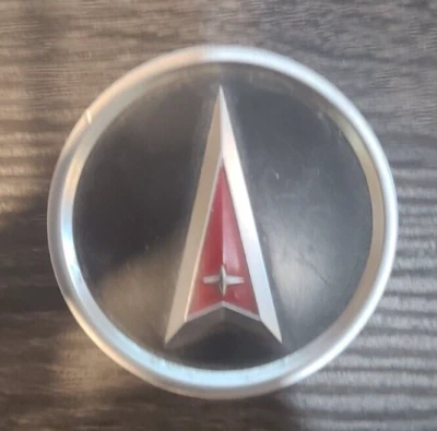 Оригинальный центральный колпак колеса Pontiac GTO 92155956 GM PRODUCT 2004 2005 2006 - Изображение 1 из 2