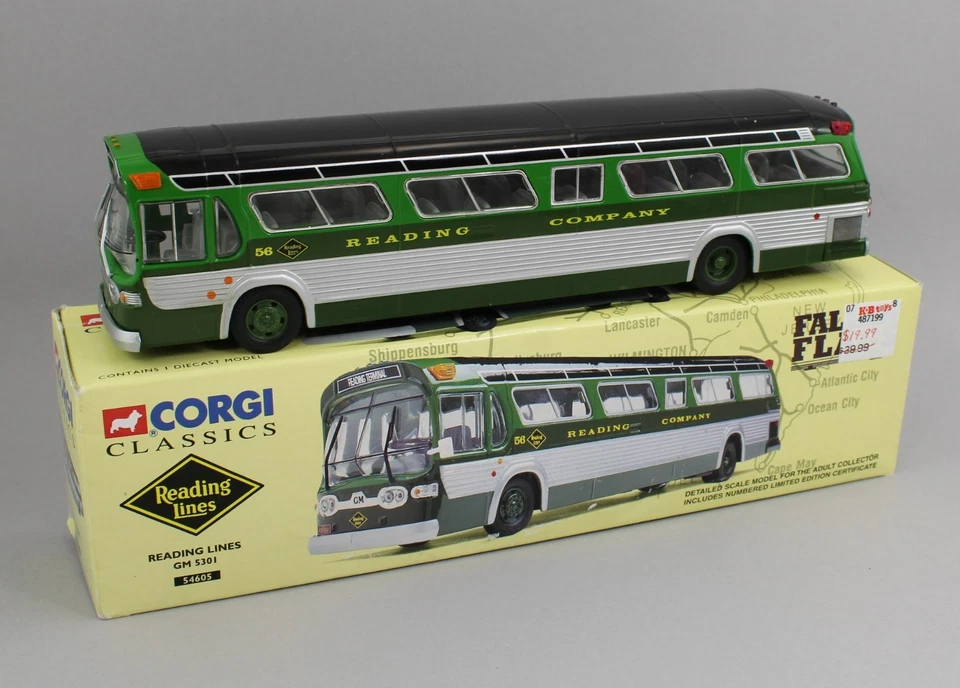 1:43 CORGI CLASSICS *READING LINES* GM 5301 Transit Bus #54605 *NIB* - Image 1 of 1