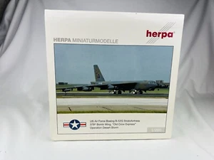 Herpa US Air Force Boeing B-52G Stratofortress 379th Bomb Wing - Bild 1 von 12