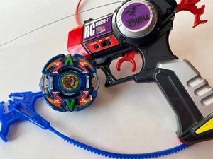 Sistema completo de control de radiocontrol Beyblade Dranzer V2 Hasbro Takara - Imagen 1 de 10