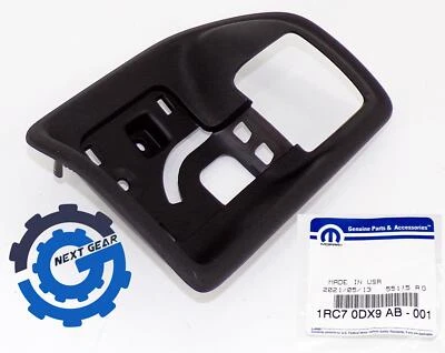 1RC70DX9AB Nuevo OEM Mopar Bisel Manija Interior Derecha para Wrangler 2011-2018 Foto 1 de 4