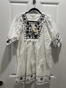 Vestido Chelsea Violeta Nuevo Con Etiquetas S Pequeño Vestido Blanco Con Bordado Negro - Imagen 1 de 7
