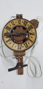 Anno 1640 Holz gewichtete Uhr ohne Gewichte wie besehen - Bild 1 von 12