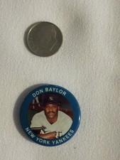 DON BAYLOR 1984 Fun Foods Baseball Button - New York Yankees