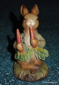 FIGURINA CONIGLIO ANRI PIETRO 3" MANGIA 2 CAROTE VINTAGE F. WARNE REGALO DA COLLEZIONE - Foto 1 di 9