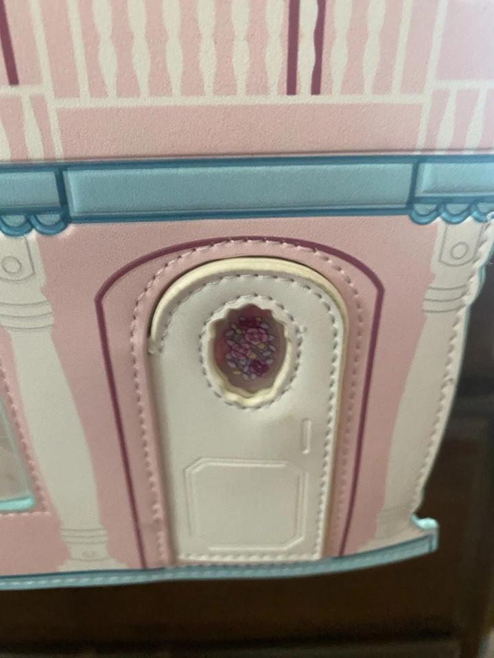 Mochila Barbie Hot Topic  Foto 1 de 4