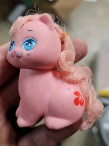 De colección 1989 Mattel Little Pretty Kitty Mimi Pink Cat My Little Pony - Cherry AN - Imagen 1 de 4