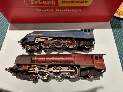 Wrenn Sir Nigel Gresley & City of London 4-6-2 Steam locos 2 rail oo Spares - Image 1 of 4