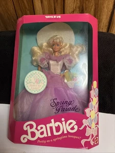 Barbie Toys R Us Edición Limitada Desfile de Primavera Barbie Mattel - Imagen 1 de 9