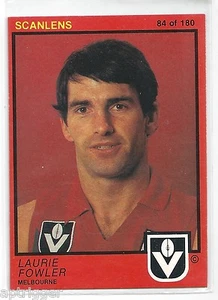 1982 Scanlens (84) Laurie FOWLER Melbourne aMint - Picture 1 of 1