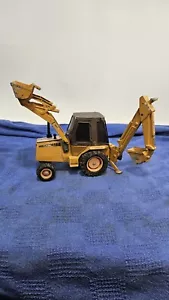 Vtg ERTL Case 580E Loader Backhoe, 1/16 Scale, Construction Collectible-READ PLS - Picture 1 of 19