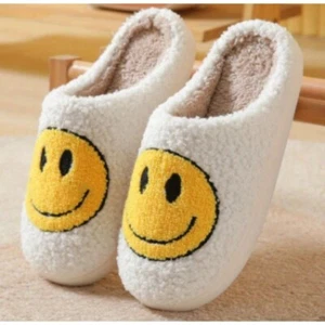 Kawaii Smiley Face Slipper Hausschuh Damengröße 7,5-8 930 - Bild 1 von 3
