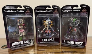 Juego de 3 Funko Five Nights At Freddy’s Security Breach Ruined Chica Roxy Eclipse - Imagen 1 de 11