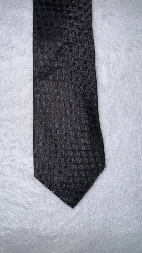 Corbata para hombre Calvin Klein patrón geométrico mezcla de seda negra Foto 1 de 4