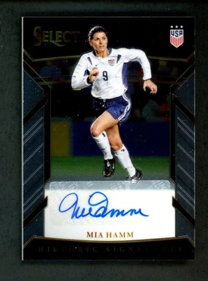 2017-18 Panini Select Women's Soccer Historic Signatures Mia Hamm AUTO 26/125 - Image 1 of 2