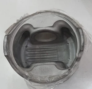 PISTON ASSY 13216-2983 HINO S05C ALFIN 4 PCS - Picture 1 of 3