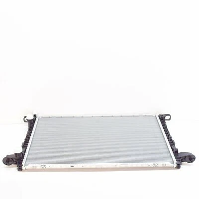 NEW AUDI A4 8W B9 COOLANT RADIATOR 8W0121251K 8W0-121-251-K Foto 1 de 4