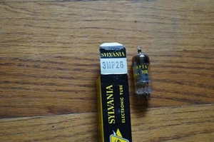 1 tubo vintage NUEVO NOS SYLVANIA 3 MP26 - Imagen 1 de 3