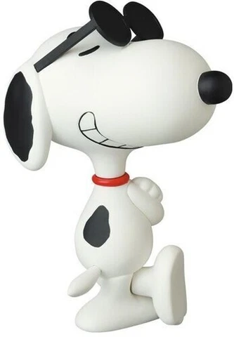 WB   Medicom - VCD Sunglasses Snoopy 1971 Version (Collectible) Cover