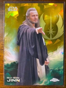 2025 Topps Cromo Star Wars Zafiro Qui-Gon Jinn #152 Oro/50 Amenaza Fantasma - Imagen 1 de 2