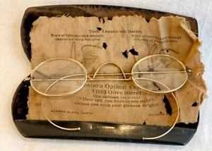 Antique Stoco 1/10 12k GF Eyeglasses w/ Case Original Advertising Cleaning Cloth - Picture 1 of 24