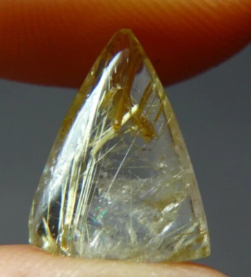 IP3 Cuarzo Rutilado 3.72ct 15x11x4mm Agujas Doradas Billón Foto 1 de 4