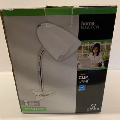 NUEVA Lámpara de Hogar/Oficina con Abrazadera de Metal por Globe. Blanco. Incluye 1 bombilla CFL. 15"" Foto 1 de 3