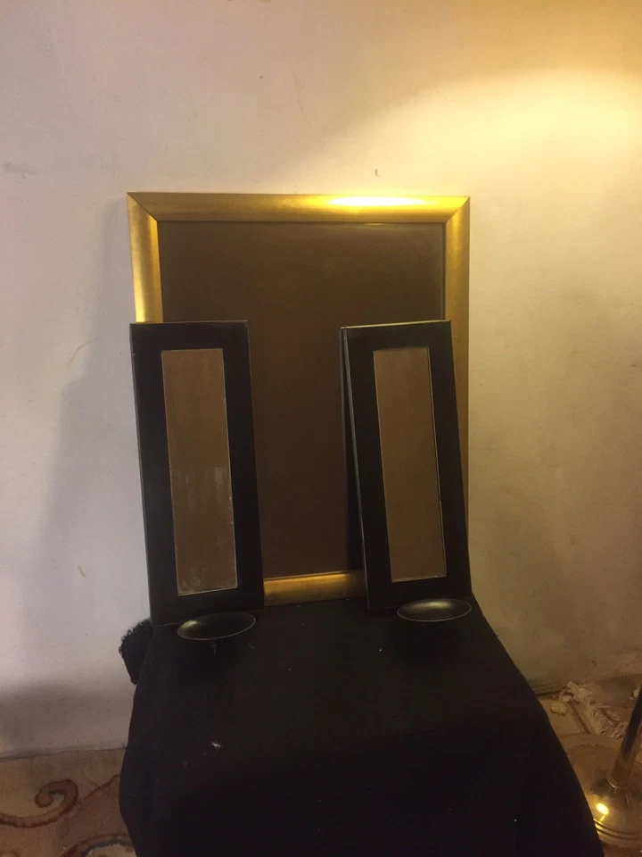 Mirror&2sconces Not Antique 18"x22",sconces17"x6",ships Door2door $69 MAKE OFFER - Image 1 of 4