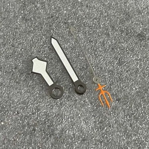 Orologio Lancette Secondi Lancette Verde Luminoso Orologio Puntatore per Movimento NH35/36/4R/7S - Foto 1 di 36