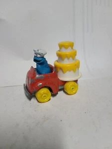 Vintage 1982 Playskool Sesame Street Cookie Monster Cake Diecast Car Cake Topper - Picture 1 of 5