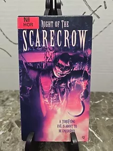 Night of the Scarecrow (VHS, 1996) Republic Pictures. Vintage Mietaufkleber! - Bild 1 von 5