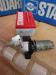 US-117L Ignition Lock Cylinder New Chevy Le Sabre De Ville Suburban Chevrolet US - Picture 1 of 2