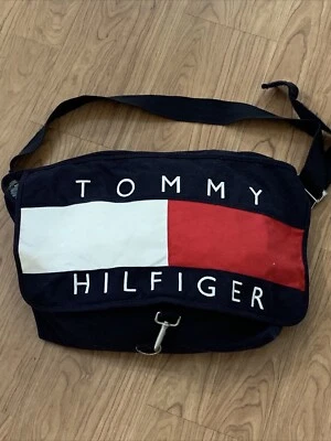 Bolso Mensajero Tommy Hilfiger Vintage Bandera Grande Spellout Bolso Lateral Foto 1 de 4