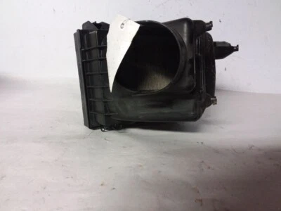 2010-2012 Ford Fusion 3.0L Air Intake Box Cleaner - Изображение 1 из 4