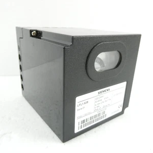 SIEMENS LFL1.638 (220-240V~ 50-60Hz 3,5VA) GASFEUERUNGSAUTOMAT - Bild 1 von 8