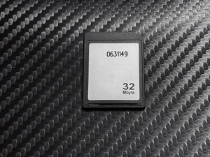 32MB Grey MMC Multimedia Memory SD Card For Older Camera Phone - Picture 1 of 2