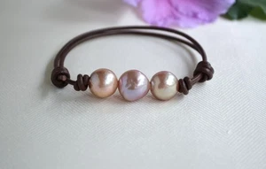 Three Edison Mauve Pearls on Greek Leather Bracelet Adjustable Pearl Jewelry - Picture 1 of 5