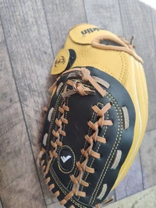 Franklin-Sports Field Master Series-Baseball Glove Mitt-12"-Right Handed-22603 - Picture 1 of 4
