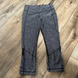 Lululemon Mujer 6 Leggings Cortos Florales Malla Sonido Onda - Imagen 1 de 7