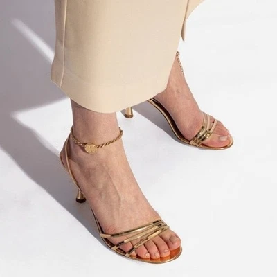 Sandálias Ferragamo Denise salto corrente tornozelo 70mm metal dourado festa tamanho 7 - Imagem 1 de 4