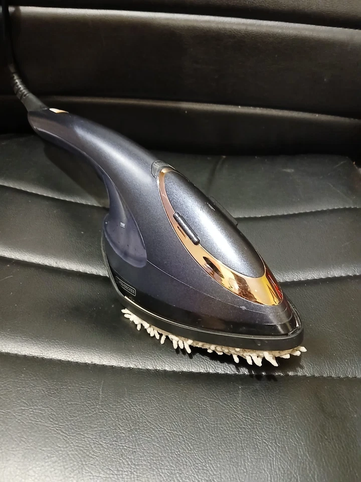 B &D Press & Steam 2-in-1 Iron and Steamer, 180% More Steam & One Temperature - Image 1 of 4